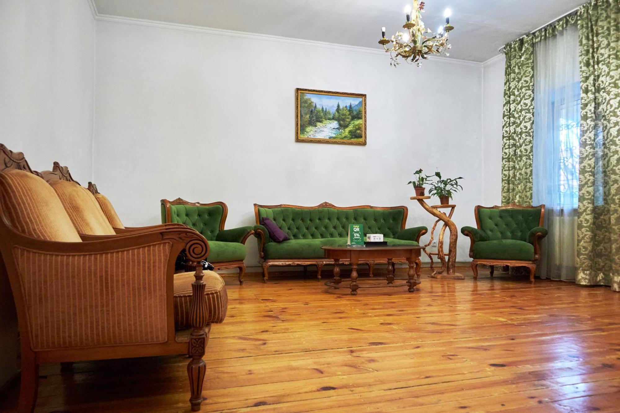 Sweet Vibe Hotel Almaty Eksteriør billede